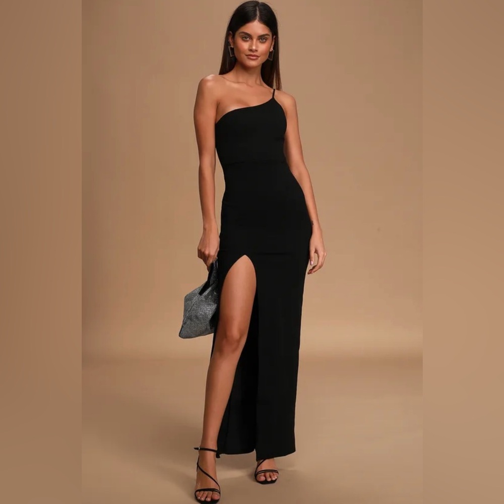Lulus Keeper of My Heart Black One Shoulder Maxi Dress
